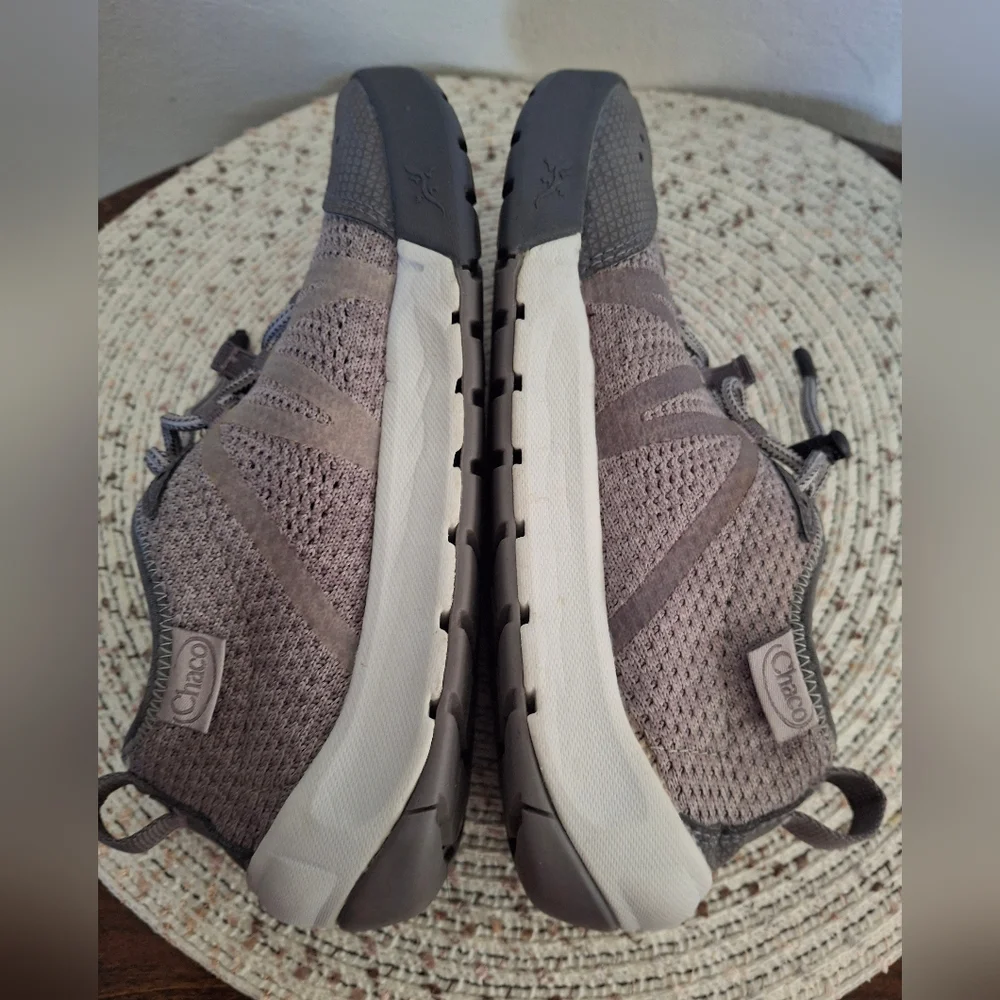 Chaco Torrent Pro Women's Gray Athletic Outdoor Sneakers Size 8.
